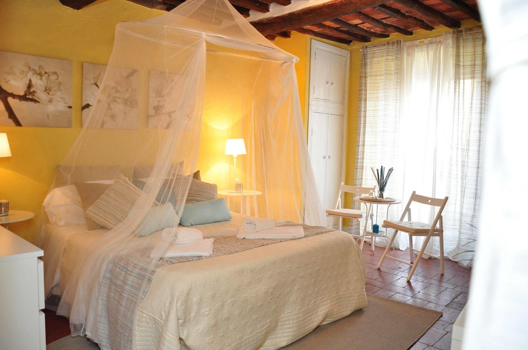 At Home Bed And Breakfast Lucca Exteriér fotografie