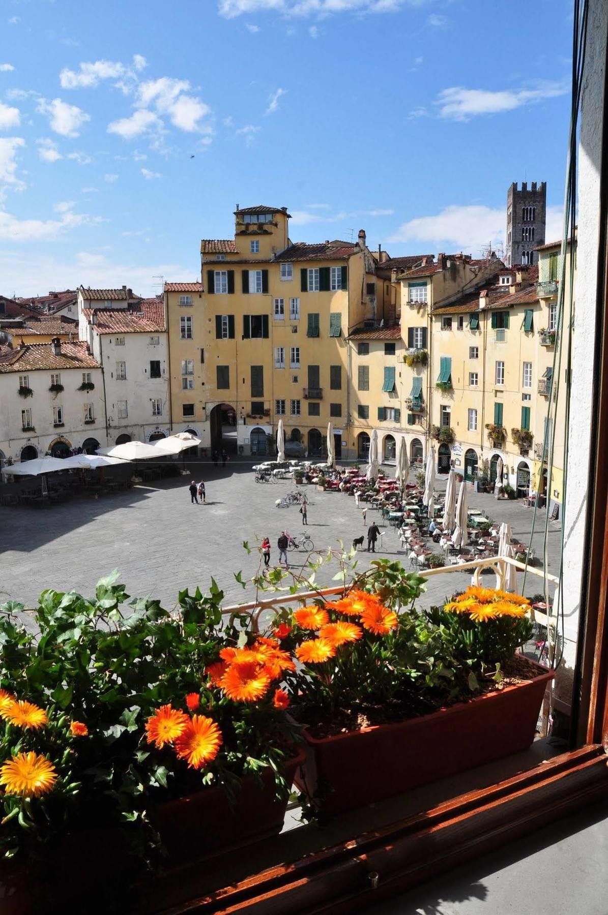 At Home Bed And Breakfast Lucca Exteriér fotografie