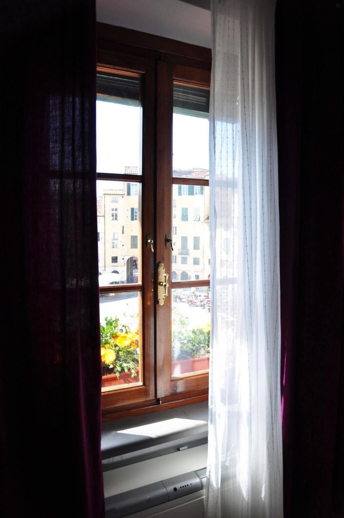 At Home Bed And Breakfast Lucca Exteriér fotografie