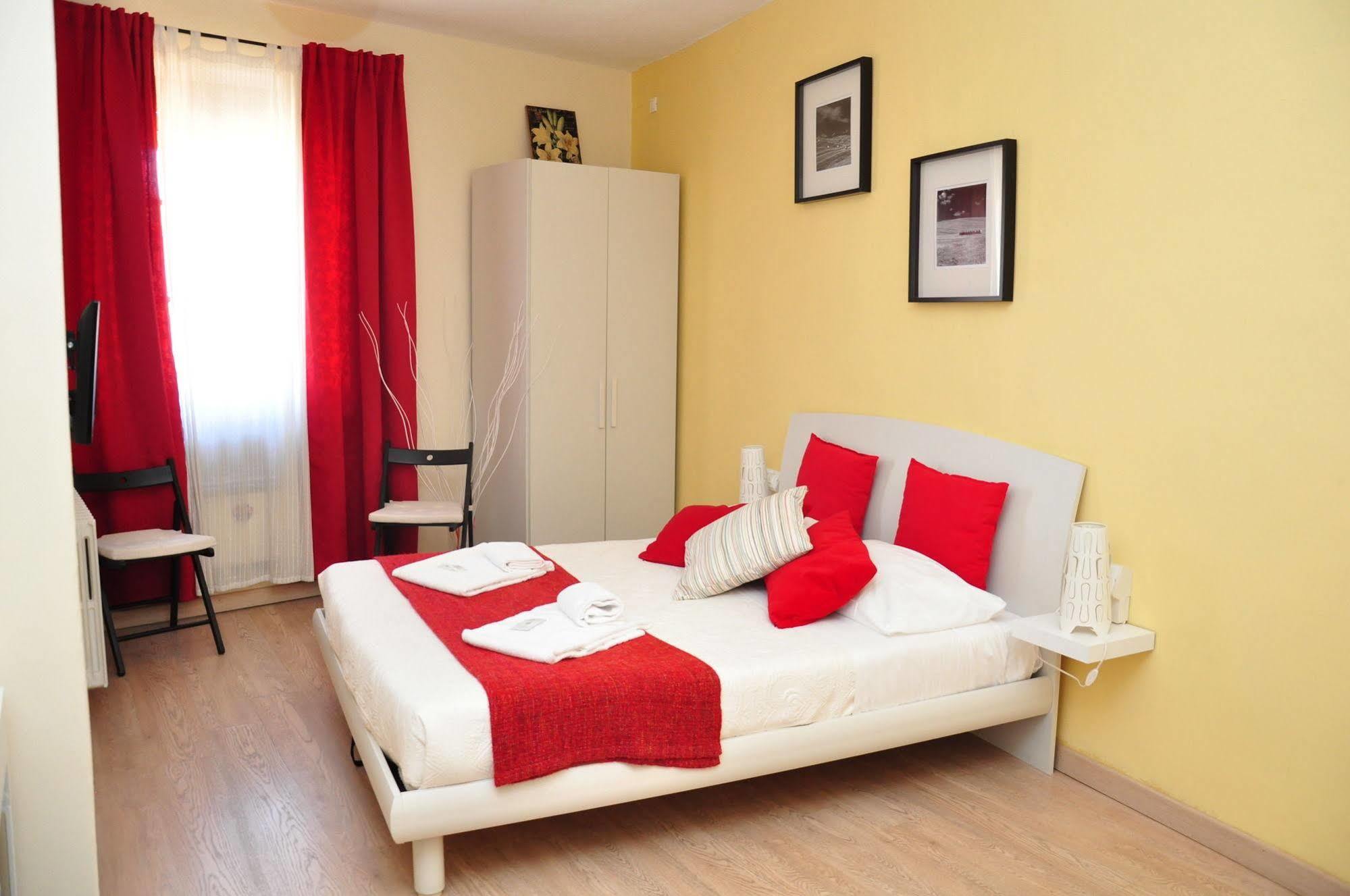 At Home Bed And Breakfast Lucca Exteriér fotografie